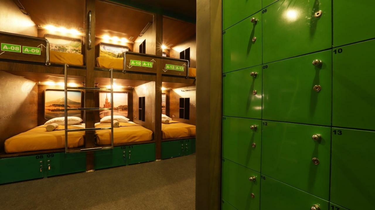 D'Gobers Hostel Seminyak By Gumilang Hospitality Exterior foto